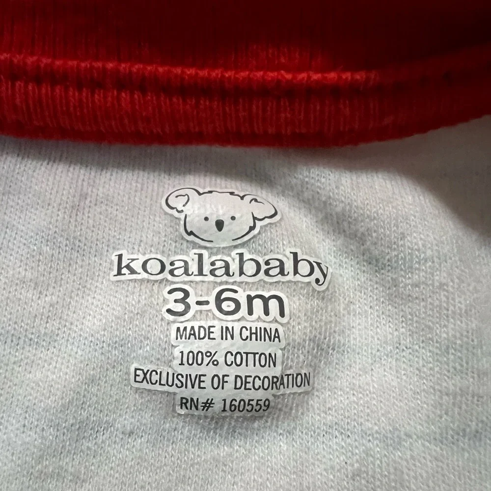 EC- 2 FOR 1 Baby Pajamas! 1 Footie & 1 Bodysuit! Size 6 Months.